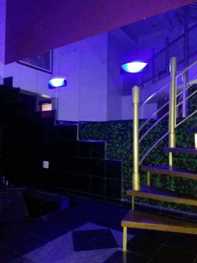 Movie Inn Motel E Hospedagem (Adults Only) ريبيراو بريتو المظهر الخارجي الصورة